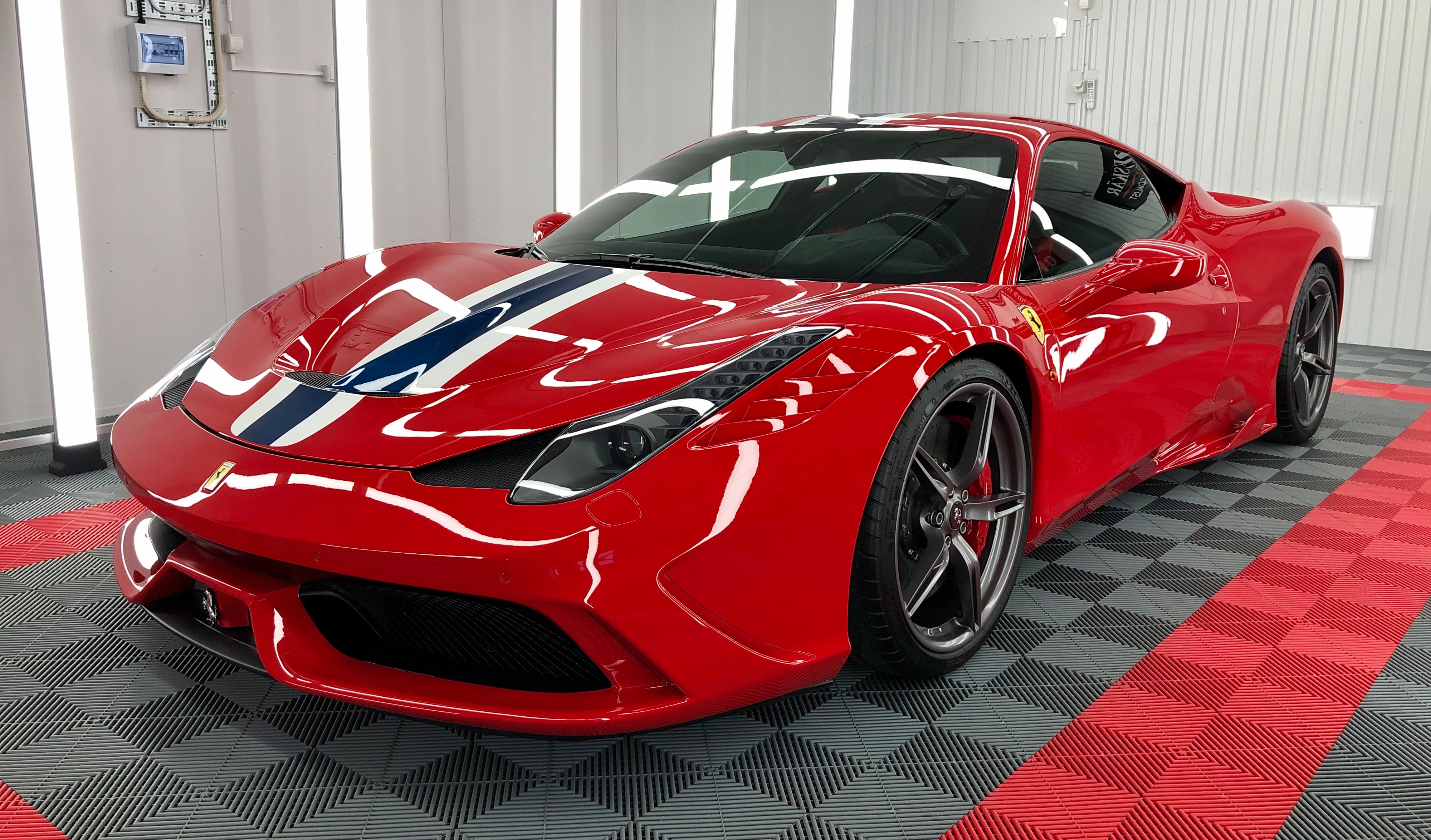 cmw_galleri_ferrari_458_speciale-min