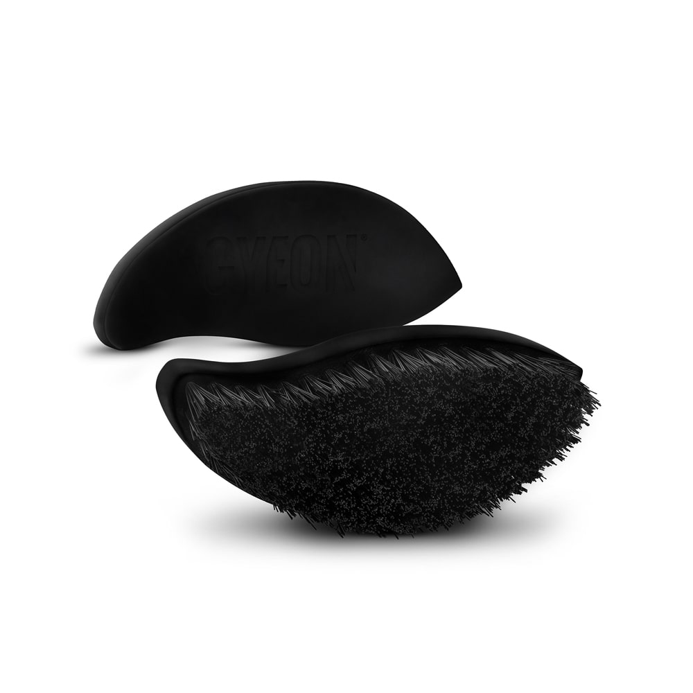 CMW_GYEON_TIREBRUSH-min